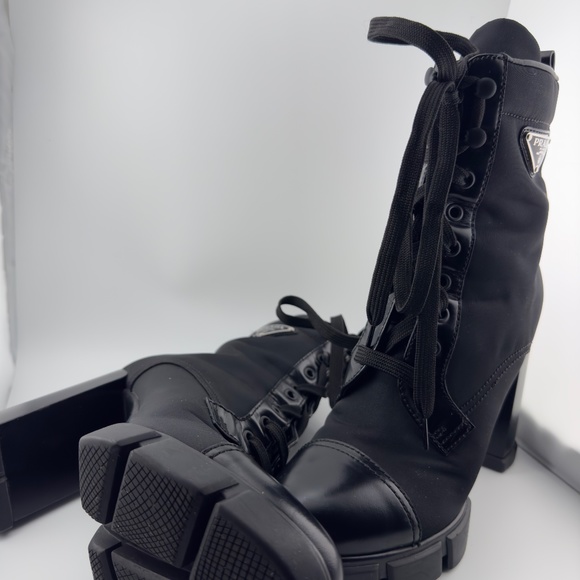 Prada triangle-logo 110mm boots - Picture 7 of 16